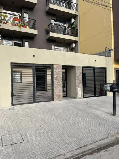 Venta Ph 2 Ambientes Con Patio Apto Credito 