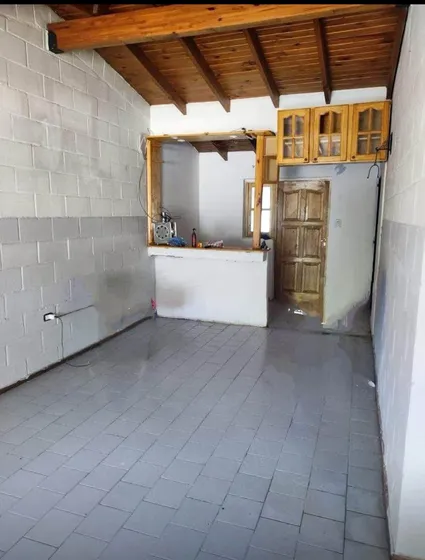 Casa De 6 Ambientes Con Pileta Jacuzzi, Garaje Y Centrica