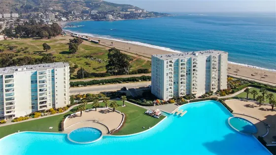 Departamento En Venta De 3 Dorm. En Papudo