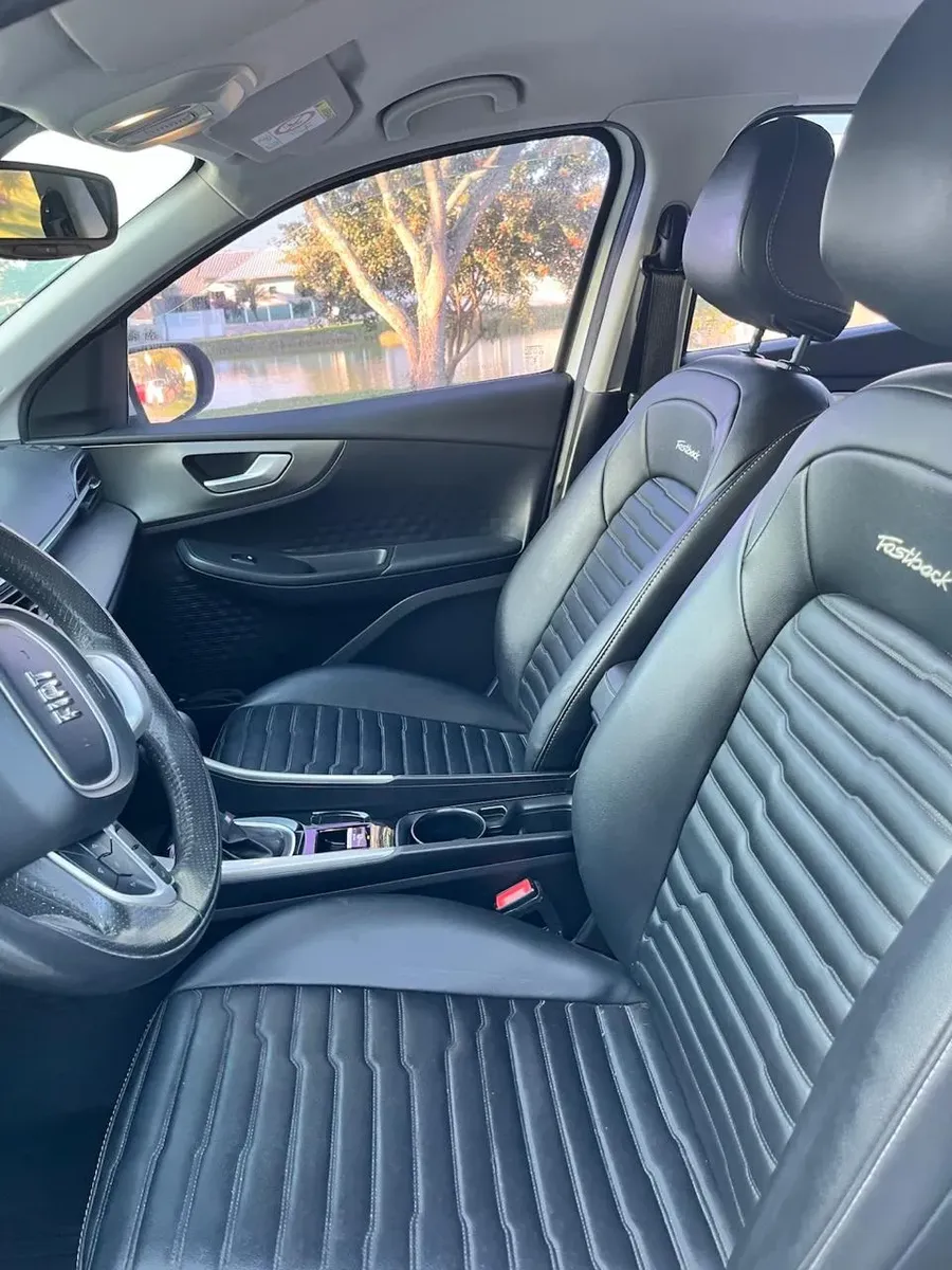 Fiat Fastback 2023 1.0 Audace Turbo 200 Flex Aut. 5p — foto 8