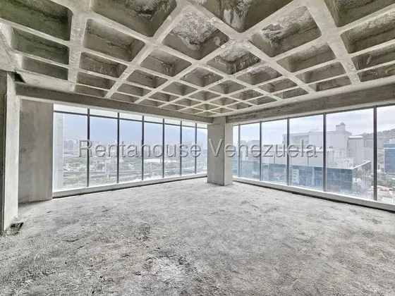 Excelente Oficina Comercial En Venta En Obra Gris Para Acondicionar A Su Gusto En Las Mercedes Mls #26-7046 Bm