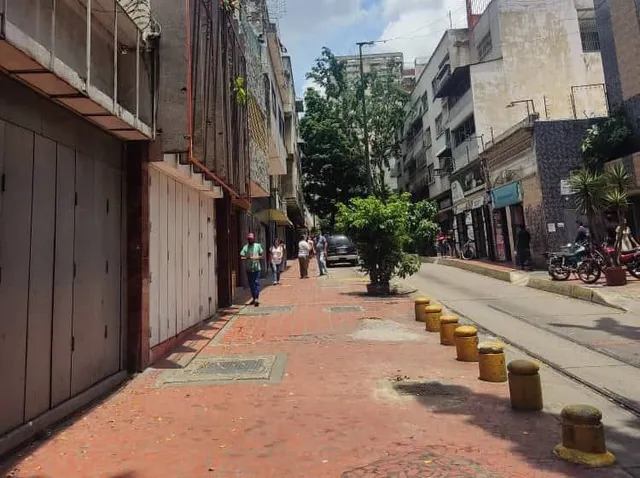 En La Candelaria Venta De Restaurant Con Fondo De Comercio Incluido. (r.o)