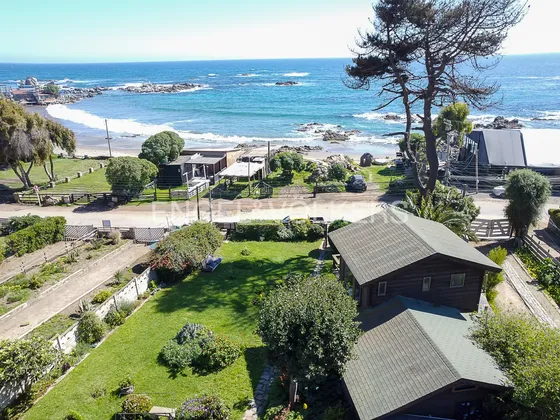 Sitio Vista Al Mar Con 3 Casas Y 3 Cabañas En Maitencillo