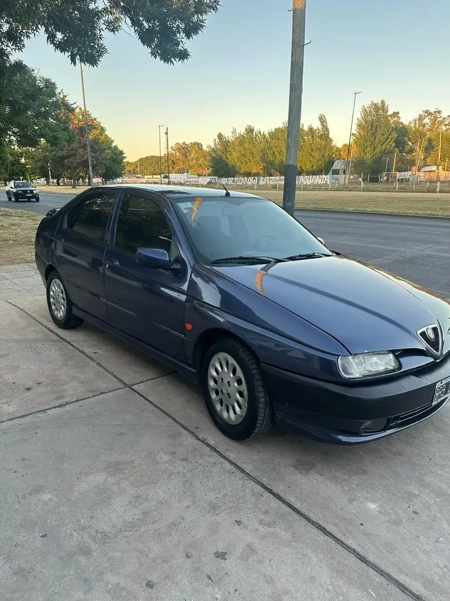 Alfa Romeo 146 2.0 Ti65555335483393120