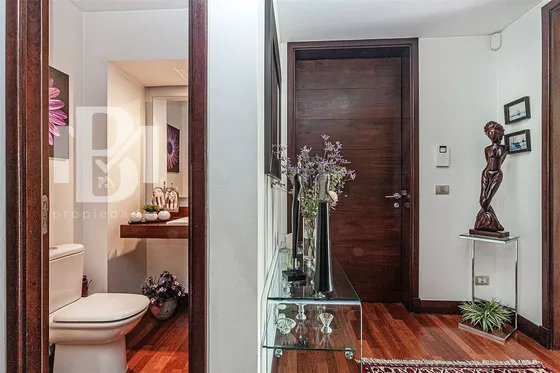 Departamento En Venta De 3 Dorm. En Lo Barnechea