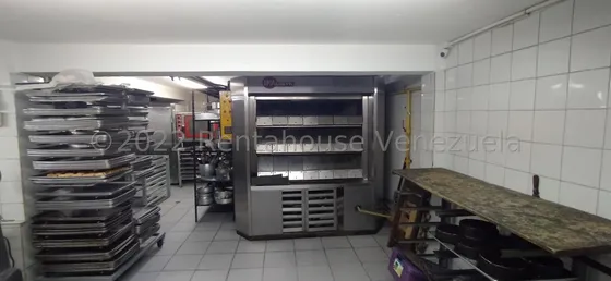 Fondo De Comercio Pasteleria Y Local En Venta Los Chaguaramos Mls #24-8968