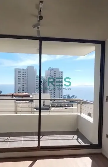 Departamento En Venta De 3 Dorm. En Concón