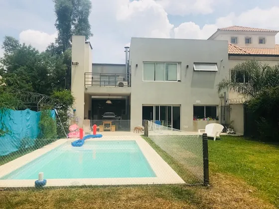 Hermosa Casa Minimalista 5 Ambientes Haras Myriam 