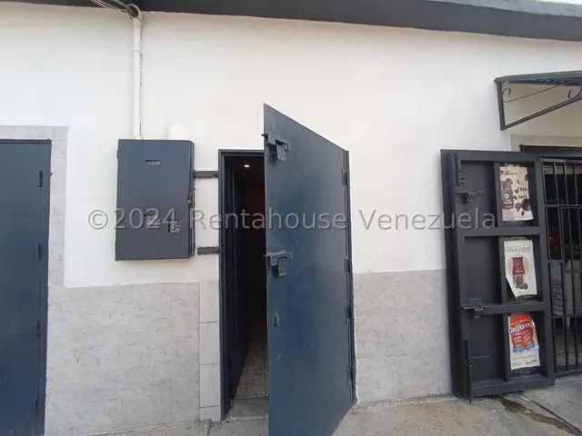 Local Comercial A Pie De Calle Av Ppal De San Jose Con Oficina Alto Trafico Estef 24-26232