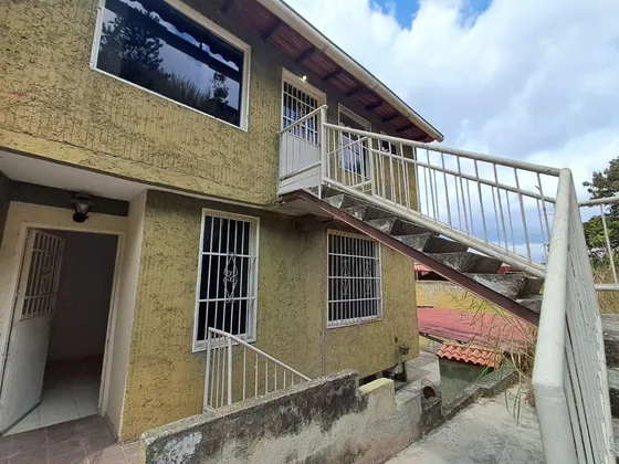 Anexo Tipo Estudio En Alquiler Urb. Valle Alto, Los Teques