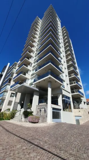 Depto. 3 Amb. De Categoría En Venta -  Playa Grande - Mar Del Plata