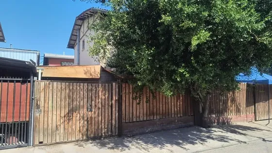 Casa En Venta De 3 Dorm. En Quilicura