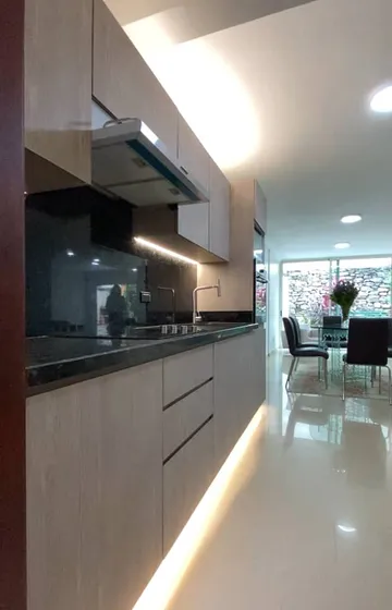 Town House En Alquiler Vistalago - Altos De Guataparo Ae-mr Marisol Castro