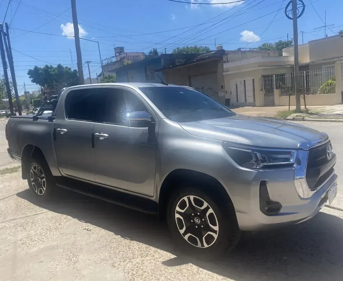 Toyota Hilux Pick-Up 2.8 Cd Srv 204Cv 4X4 At