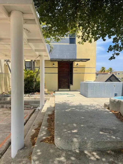 Casas Bote A Lecheria Venta 156 M2  7-2024-5