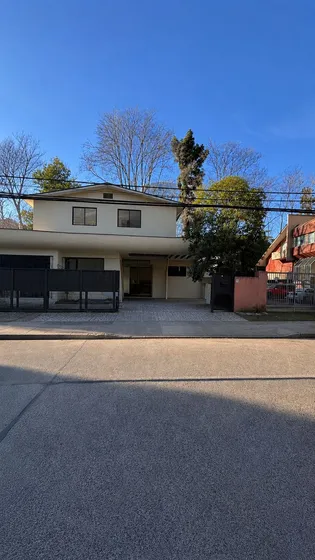 Vivienda Luminosa Y Bien Distribuida (169881)