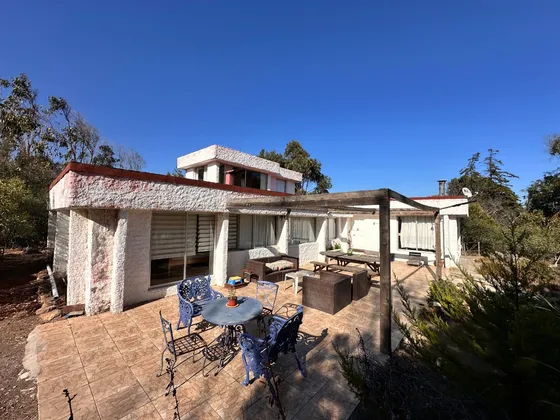 Gran Casa En Terreno De 8000mts2