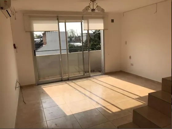 Departamento En Venta - 2 Dormitorios  2 Baños - 115mts2 - La Plata [financiado]