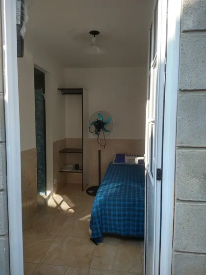 Alquilo Habitación (hotel) Solo Hombre (1) Persona.