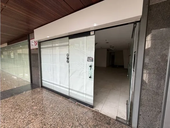 Alquiler De Local Centro Comercial En La Lagunita - 70mt2