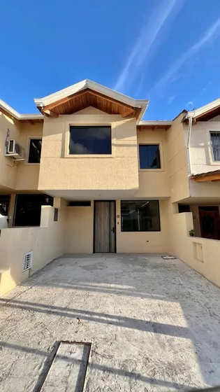 Casa En Venta Conjunto Privado En Las Acacias / Ym