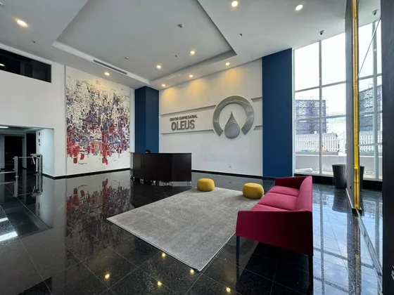 Oficinas Centro Empresarial Oleus