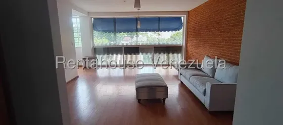 Estupendo Apartamento En Alquiler De 141 M2, Ubicado En Cumbre De Curumo