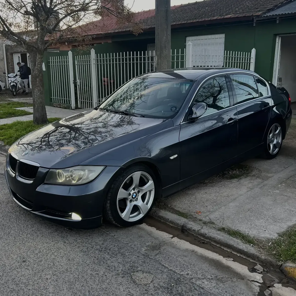 BMW 3 Series 2.5 323i Active