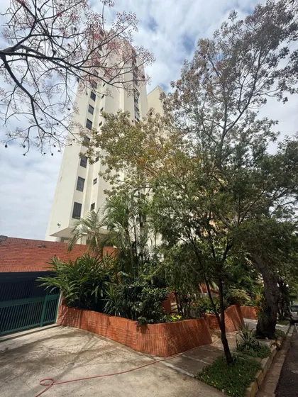 Apartamento En El Bosque, Residencias Los Himalayas, Valencia Estado Carabobo.