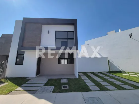 Casa En Venta Corregidora Carlota Dos 