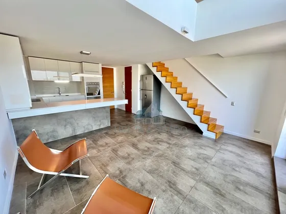 Duplex Con Gran Vista / Impecable Y Luminoso 