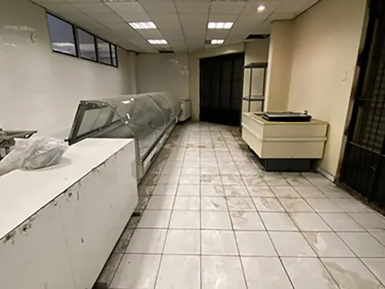 Propiedad Comercial En Independencia Multipropósito