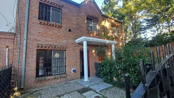 Casa En  Alquiler