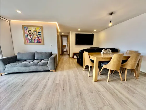 Venta De Apartamento En Envigado El Chingui Muy Acogedor Con Vista.  