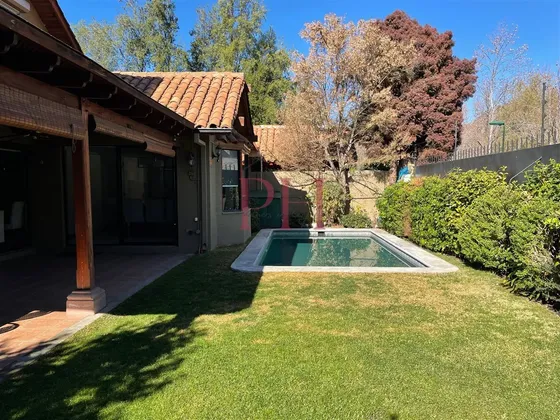 Casa En Condiminio En Arriendo Sector Los Trapenses 5d
