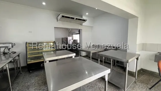  Yb Se Vende Espectacular Oficina En Las Mercedes #25-21786