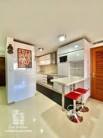 En Alquiler Apartamento En El Conj Resd Vincenzo Frente Al Centro Comercial La Vela. Costa Azul