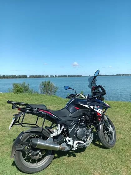Benelli Trk 251