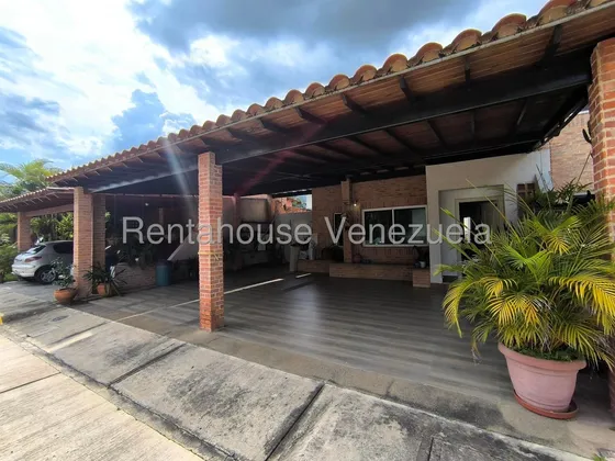 Maria Elena Latouche Vende Casa En San Diego La Cumaca, Mels