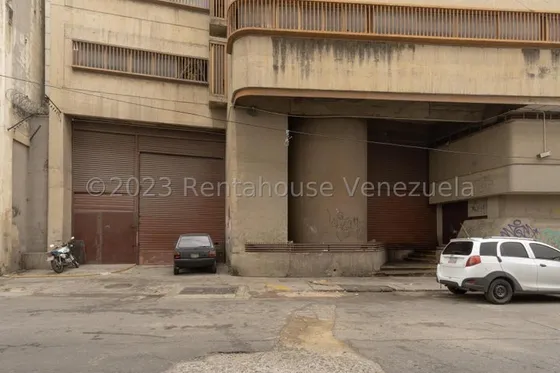 Edificio En Vneta,san Martin Mls #24-4774 Sc