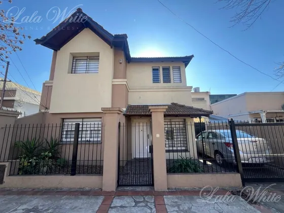 Casa A La Venta En Monte Grande Apto Crédito