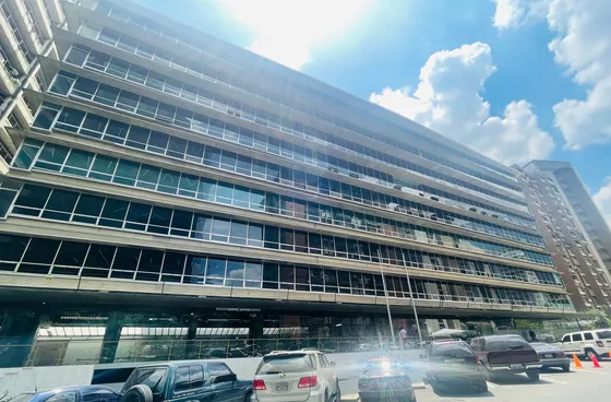 Los Palos Grandes/ Oficina Duplex/1.038m2/en Venta/obra Gris