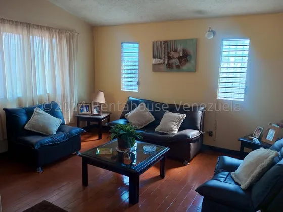 Casa En Venta Los Naranjos Acarigua - #24-27093 Jg Rah