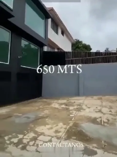 Casa Comercial En Alquiler 650m2 En Santa Mónica. Bv