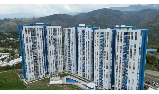 Se Vende Apartamento En La Avenida Centenario 
