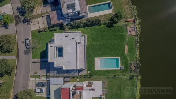 Impecable Casa Con Hermosa Vista A Laguna En Canton Norte - Escobar - Pg