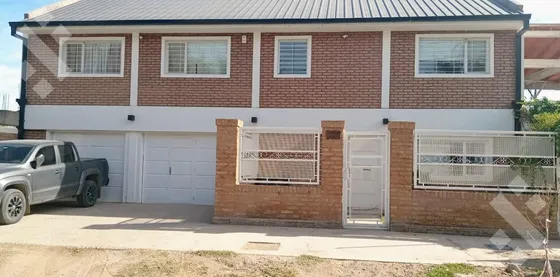 Venta Casa Con Dpto Calle Elordi Al 600. Bº Union Residencial Plottier Neuquen