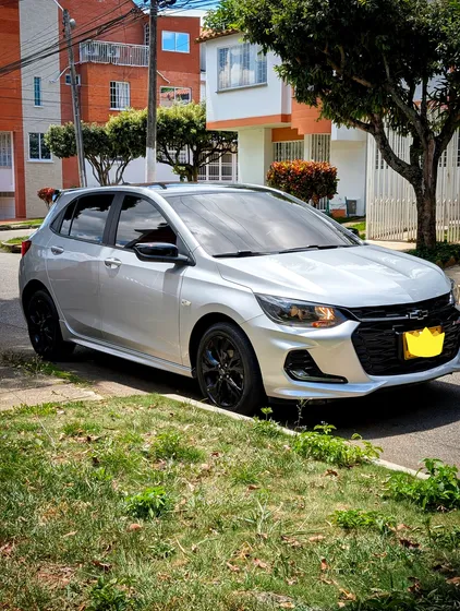 Chevrolet Onix 1.0t Rs Mt