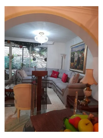 Rhbr-11777 Casa (poblado, Sector Castropol)