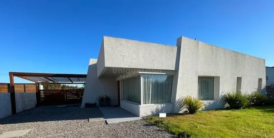 Casa En Venta De Una Planta, Barrio La Asunción